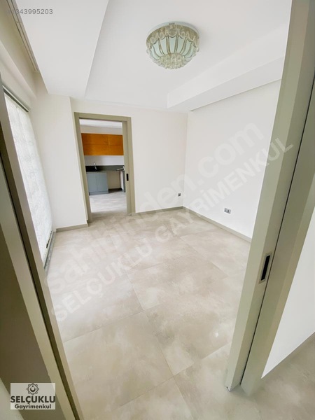 Yenişafakta Prestijli Sitede, Konforlu Ve Modern 3,5+1 Daire — fotoğraf 15