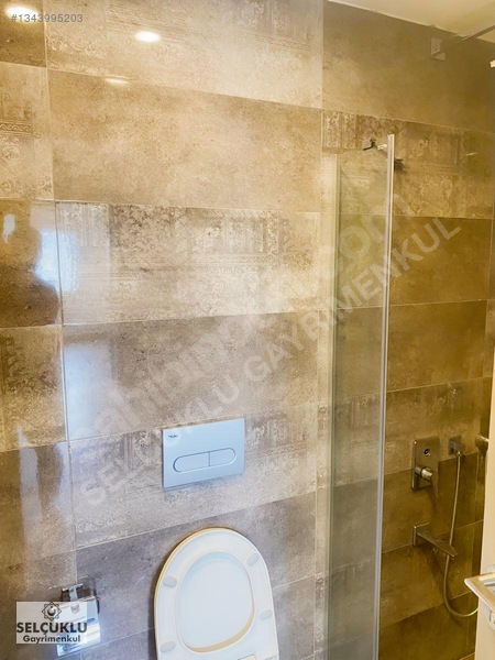 Yenişafakta Prestijli Sitede, Konforlu Ve Modern 3,5+1 Daire — fotoğraf 22