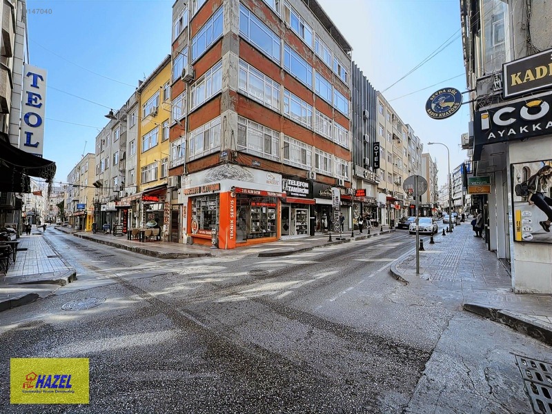 Hazelden Gazi Caddesi Merkezi Konum Faal Durumda İşyeri