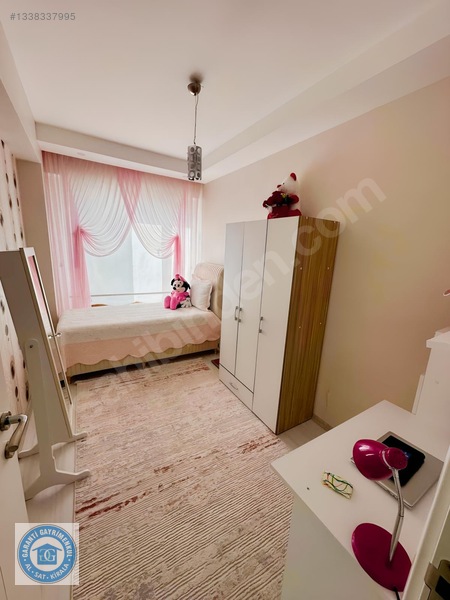 Mastfroş Caddesinin Üst Tarafında Satılık 4+1 Daire — fotoğraf 6
