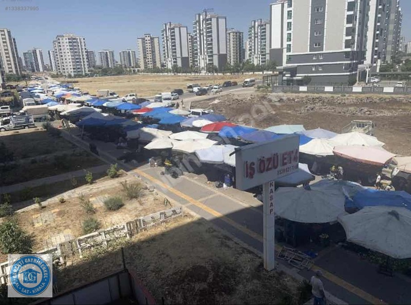 Mastfroş Caddesinin Üst Tarafında Satılık 4+1 Daire — fotoğraf 12