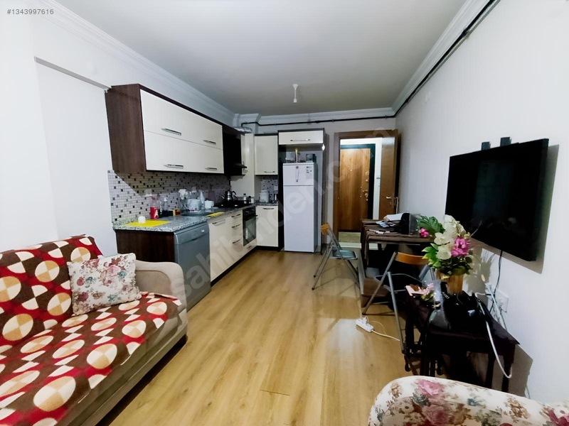 23 Nisan Parkın Dibinde Ful Eşyalı Kiralik 1t1 Arakat Daire — fotoğraf 3