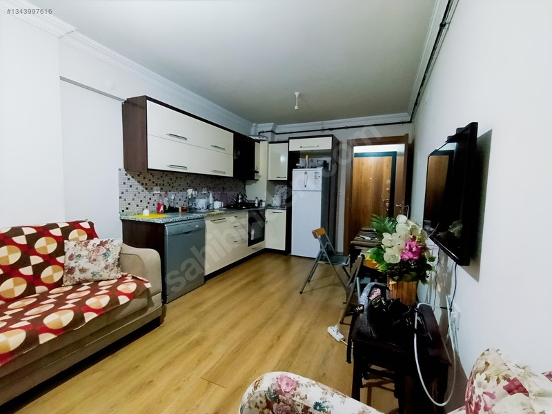 23 Nisan Parkın Dibinde Ful Eşyalı Kiralik 1t1 Arakat Daire — fotoğraf 4
