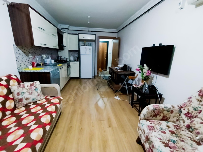 23 Nisan Parkın Dibinde Ful Eşyalı Kiralik 1t1 Arakat Daire — fotoğraf 5