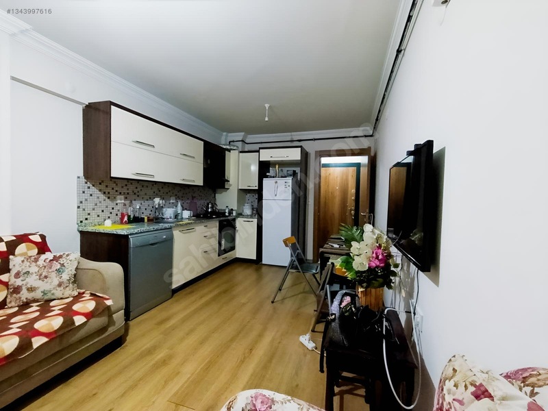 23 Nisan Parkın Dibinde Ful Eşyalı Kiralik 1t1 Arakat Daire — fotoğraf 7