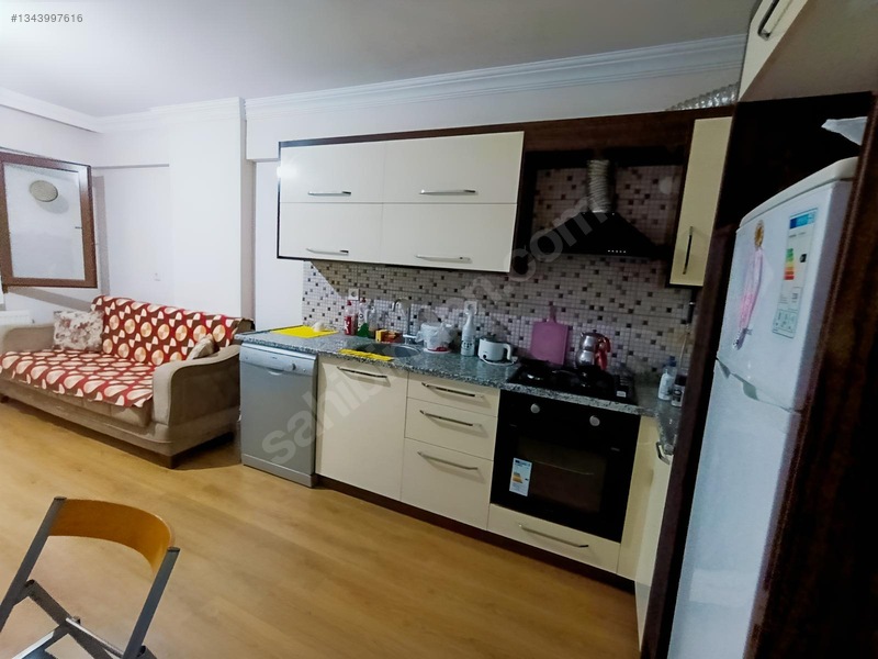 23 Nisan Parkın Dibinde Ful Eşyalı Kiralik 1t1 Arakat Daire — fotoğraf 9