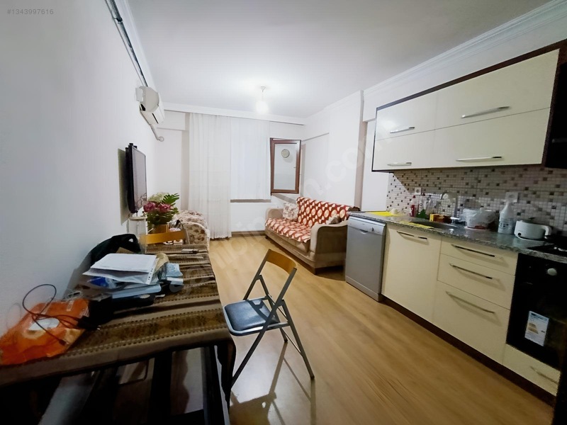 23 Nisan Parkın Dibinde Ful Eşyalı Kiralik 1t1 Arakat Daire — fotoğraf 12