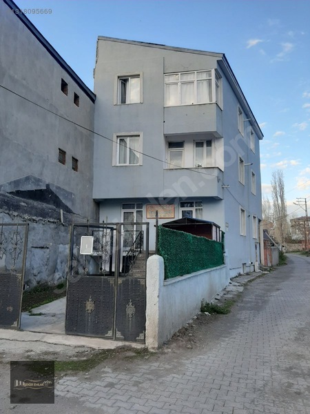 Şeker Emlak Tan Satılık 2+1 Daire — fotoğraf 2