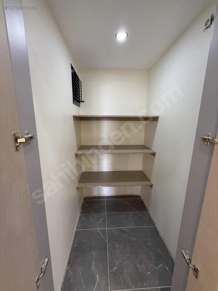 Öz Emlaktan Satılık Yenibeşevlerde 3.5+1 Özel Dizayn Daire — fotoğraf 3