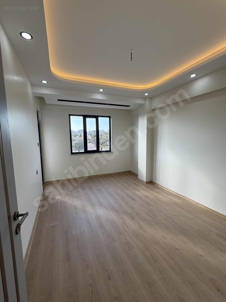 Öz Emlaktan Satılık Yenibeşevlerde 3.5+1 Özel Dizayn Daire — fotoğraf 10