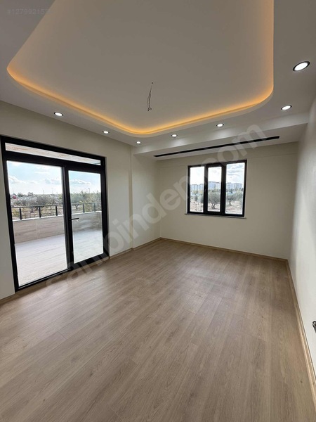 Öz Emlaktan Satılık Yenibeşevlerde 3.5+1 Özel Dizayn Daire — fotoğraf 19