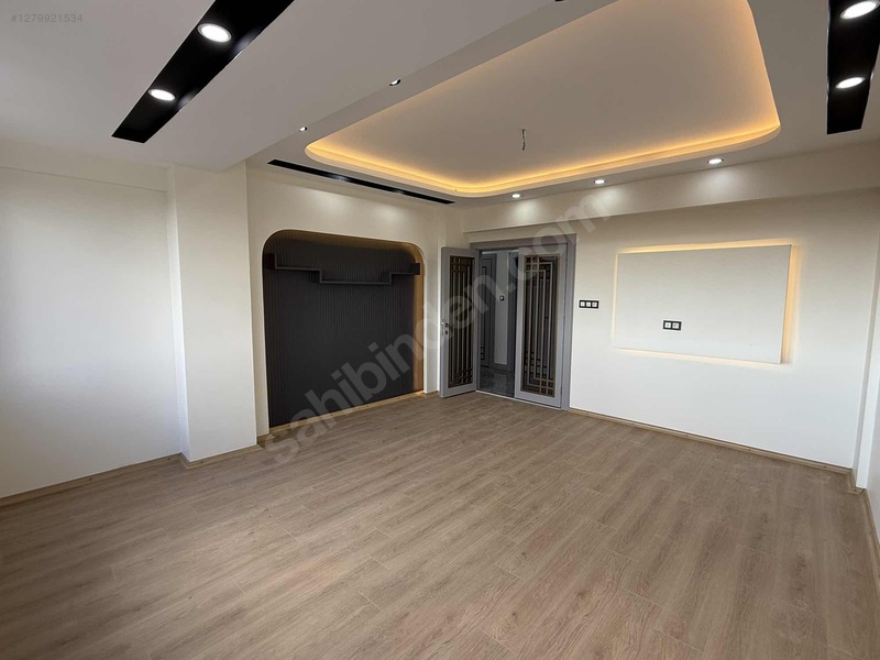 Öz Emlaktan Satılık Yenibeşevlerde 3.5+1 Özel Dizayn Daire — fotoğraf 24