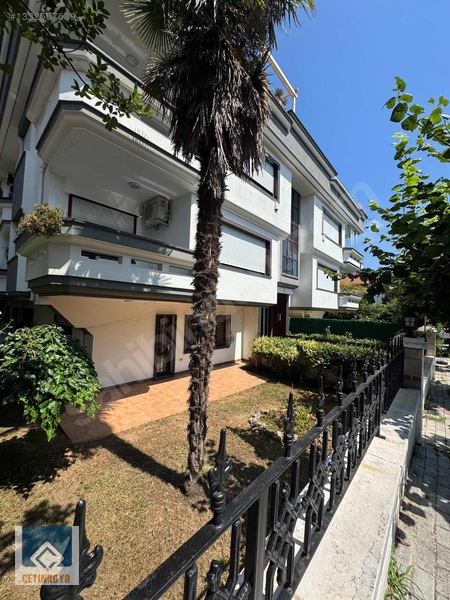 Florya Adakale'de Kentsele Girecek Satılık 3+1 Bahçe Katı Daire — fotoğraf 2