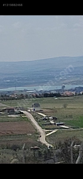 Örencik Çok Katlı Bölgeye Yakın Bulvara Cephe Göl Manzaralı — fotoğraf 6
