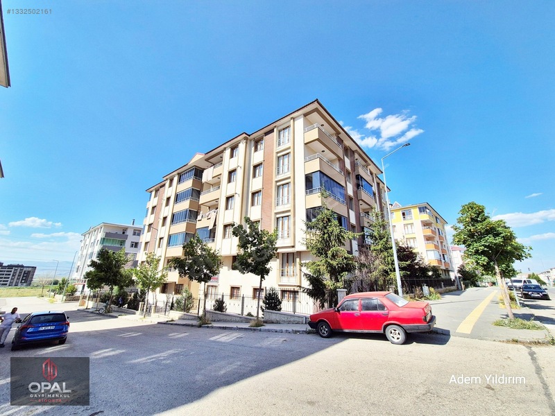 Şükrüpaşa'Da Kiralık 3+1 Daire (160M², Açık Mutfak) - Opal Gm -