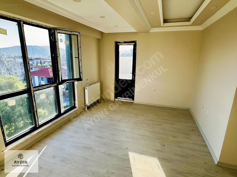 Aydın Gayrimenkul | Kaynarca Caddesinde Sıfır 2+1 Kiralık — fotoğraf 21