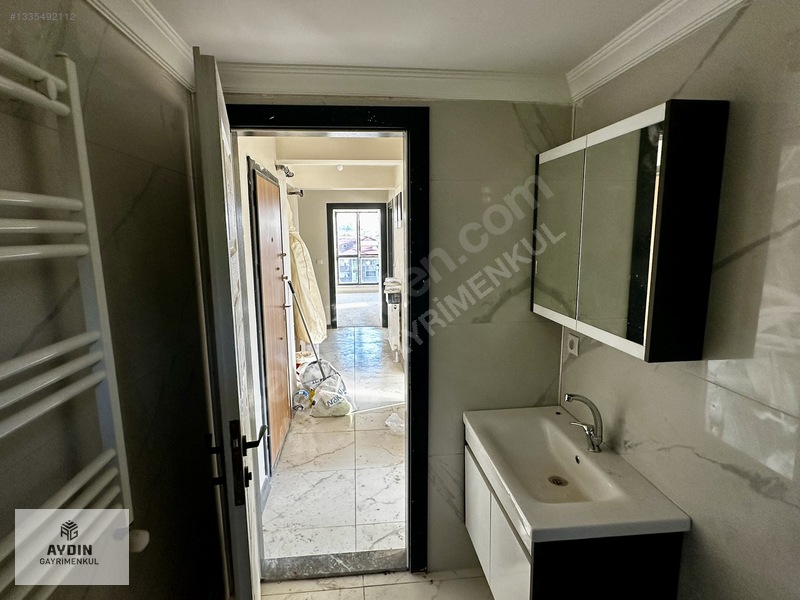 Aydın Gayrimenkul | Kaynarca Caddesinde Sıfır 2+1 Kiralık — fotoğraf 38