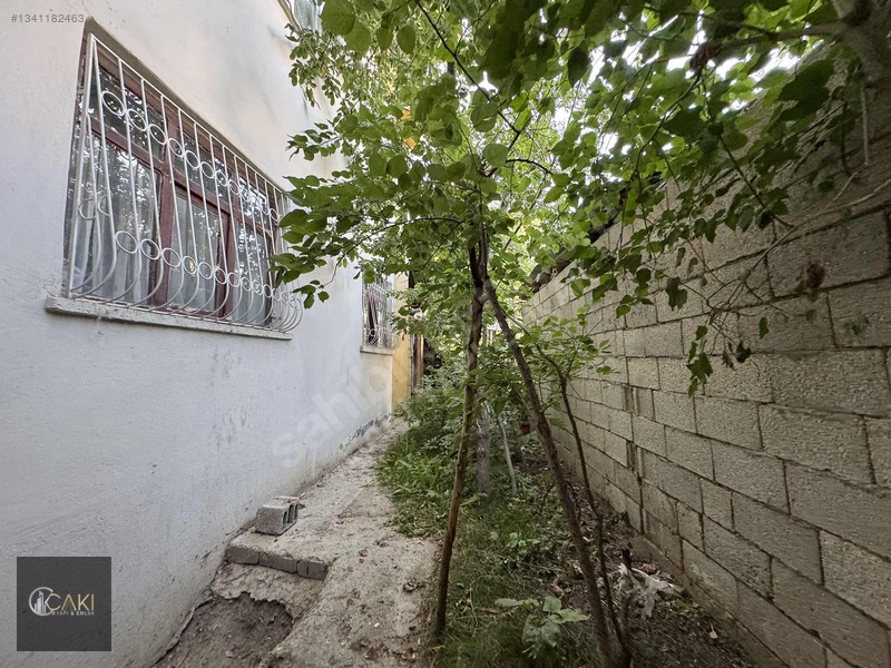 Çakı Yapı Emlaktan Eminpaşada Satılık 3 Katlı Müstakil Ev — fotoğraf 5