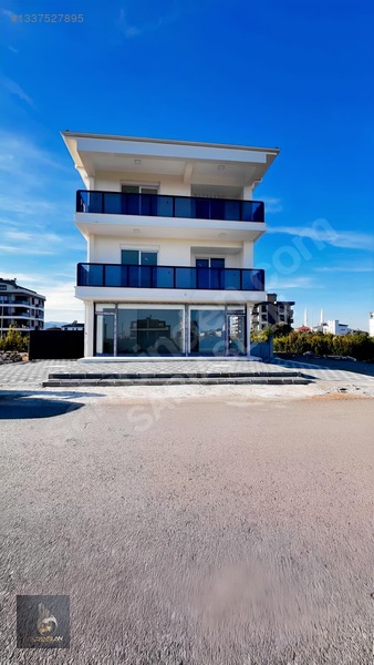 Çiftlik Caddesi Üzeri | 2 Köşeden Görünümlü Cam Cephe Otopark