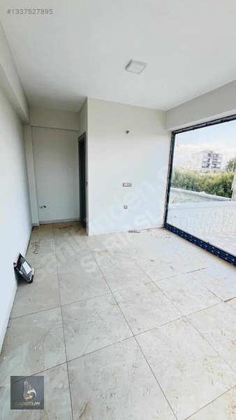 Çiftlik Caddesi Üzeri | 2 Köşeden Görünümlü Cam Cephe Otopark — fotoğraf 2