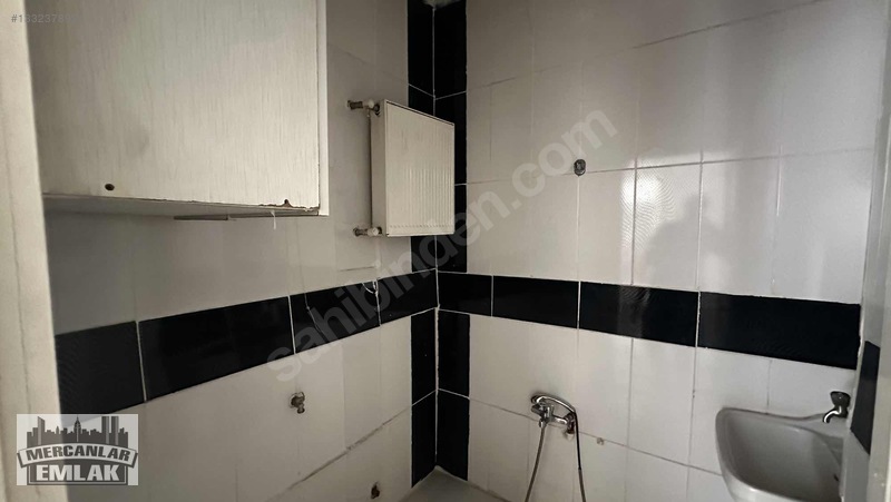 Mercanlardan Karşıyaka'da 3+1 Kiralık Daire — fotoğraf 7