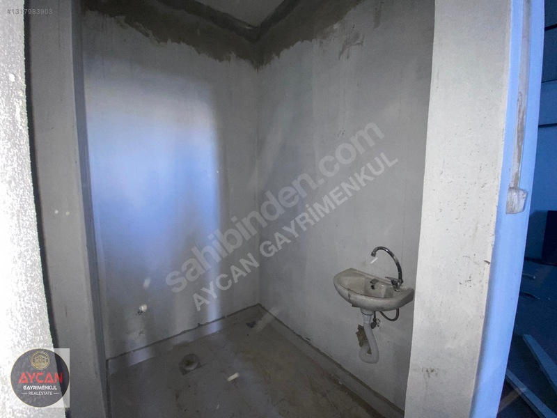 Aycan Gayrimenkulden Bandırma Sanayide Kiralık Dükkan — fotoğraf 11