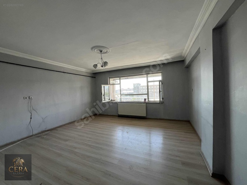 Cera Global Gayrimenkul'dan İl Emniyet Karşısında Satılık Daire — fotoğraf 2