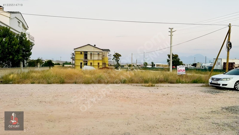 Cumhuriyet Mahallesi 938M2 Köşe Parsel