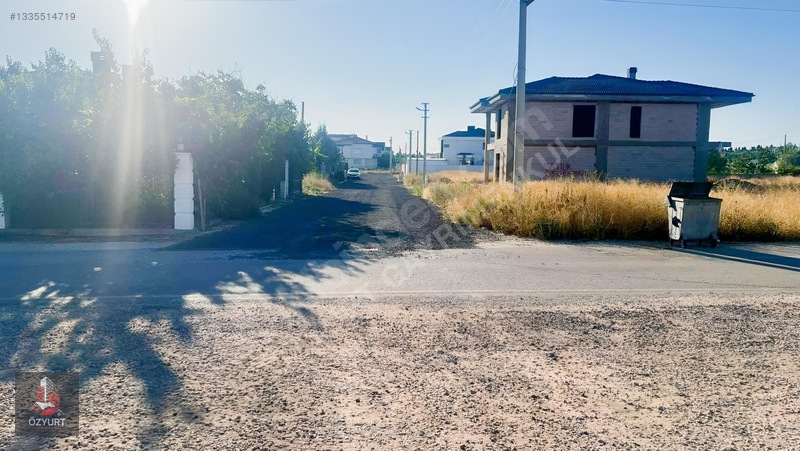 Cumhuriyet Mahallesi 938m2 Köşe Parsel — fotoğraf 3