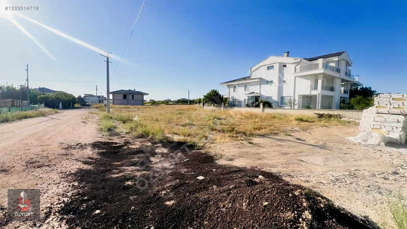 Cumhuriyet Mahallesi 938m2 Köşe Parsel — fotoğraf 9