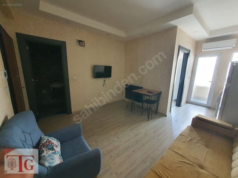 Şehir Merkezinde Temiz Eşyalı 1+1 — fotoğraf 2
