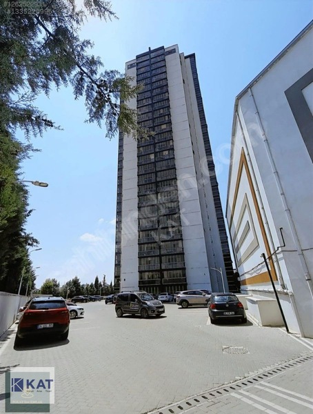 Eryaman Neopolitan Sitesinde 7+2 Geniş Teraslı Dubleks Daire