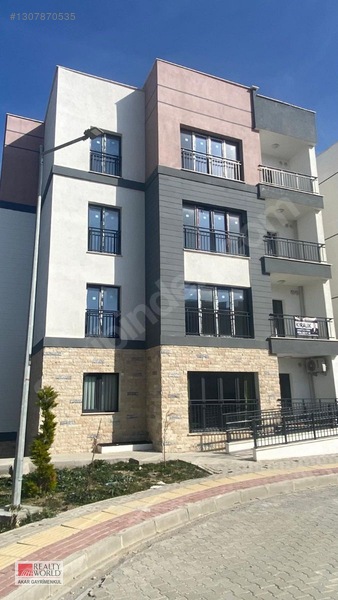 Realty World Akar