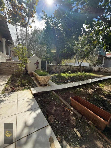 Saadet Korkmaz Emlak'tan Dikili Bankacılar'da Kiralık 2+1 Villa — fotoğraf 32