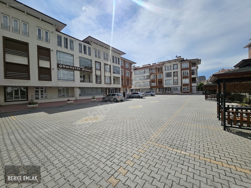 Gümüştül Sitesi'nde Satılık 3+1 Lüks Daire, 140m², Merkezi Konum — fotoğraf 2