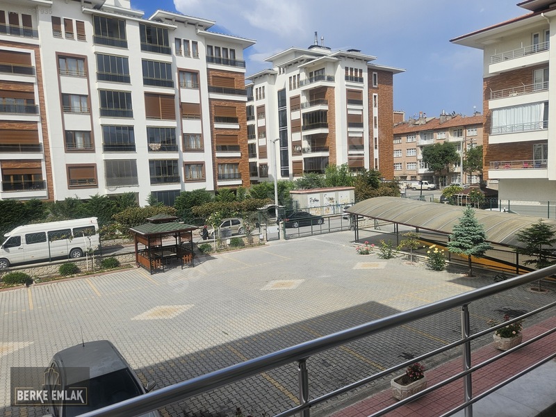 Gümüştül Sitesi'nde Satılık 3+1 Lüks Daire, 140m², Merkezi Konum — fotoğraf 20