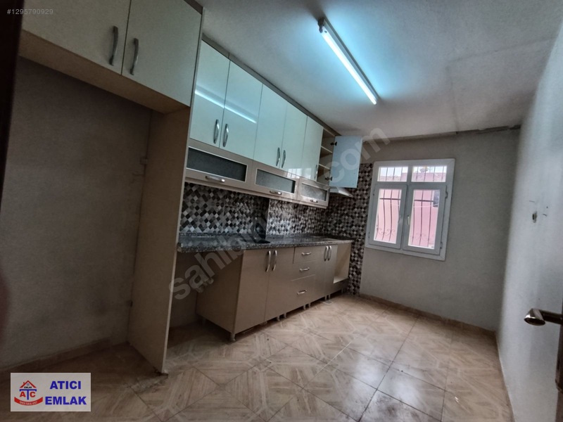 Atıcı Emlak'Tan Kozan Yoluna Yakın Kiralık Müstakil Ev