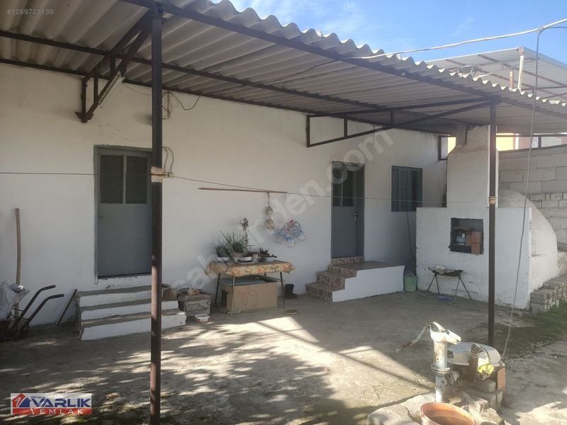 Varlık Emlak Tan Manisa Tepecik Mh.satılık Müstakil Ev Ve Arsası — fotoğraf 22