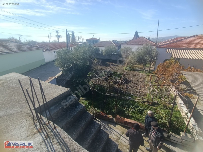 Varlık Emlak Tan Manisa Tepecik Mh.satılık Müstakil Ev Ve Arsası — fotoğraf 31