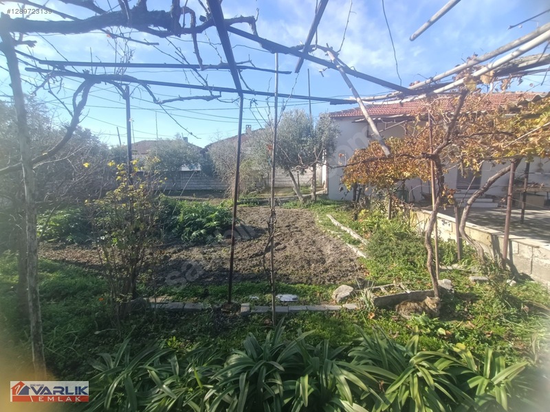 Varlık Emlak Tan Manisa Tepecik Mh.satılık Müstakil Ev Ve Arsası — fotoğraf 33