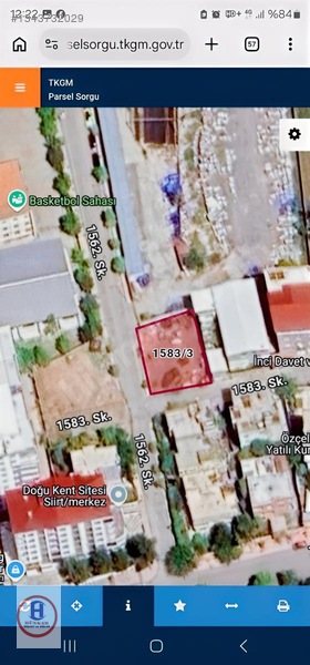 Merkezi Konumda Vakıfsız Arsa — fotoğraf 2