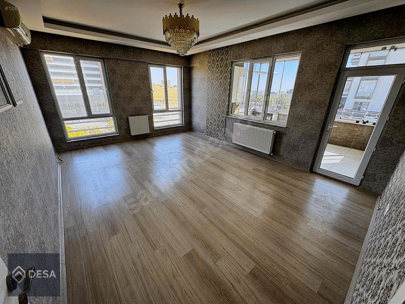Desa'Dan Fıstıklık Merkez'De Çift Balkon Geniş Kiralık 3+1 Daire