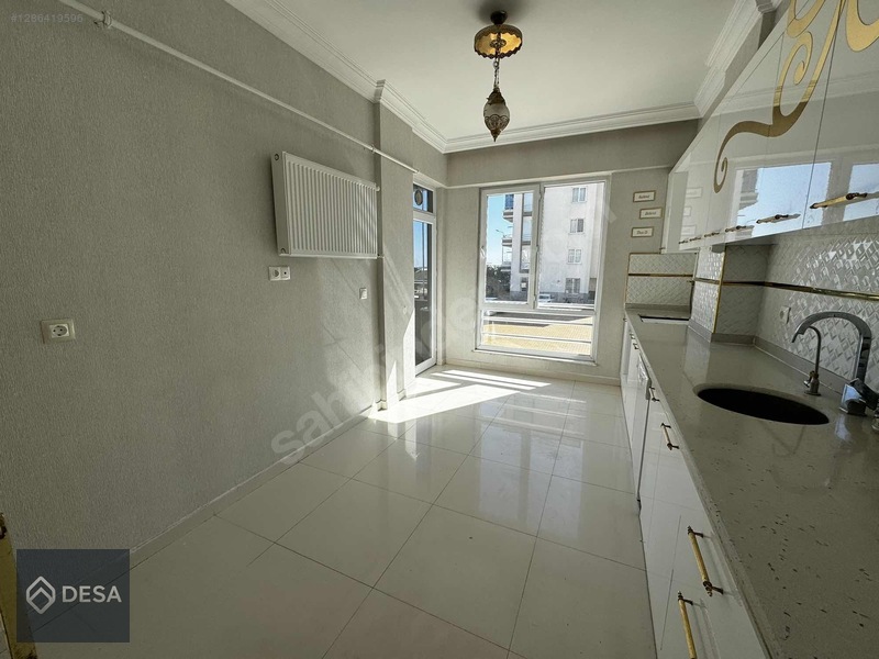 Desa'dan Fıstıklık Merkez'de Çift Balkon Geniş Kiralık 3+1 Daire — fotoğraf 9