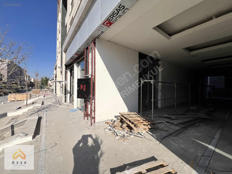 Özer Gayrimenkulden Merkezde Ana Cadde Üzeri Kiralık İş Yerleri — fotoğraf 4