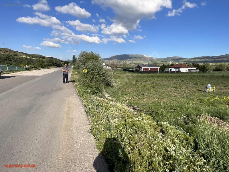 Uçarı Mahallesi'nde Ana Asfalta Cephe — fotoğraf 7