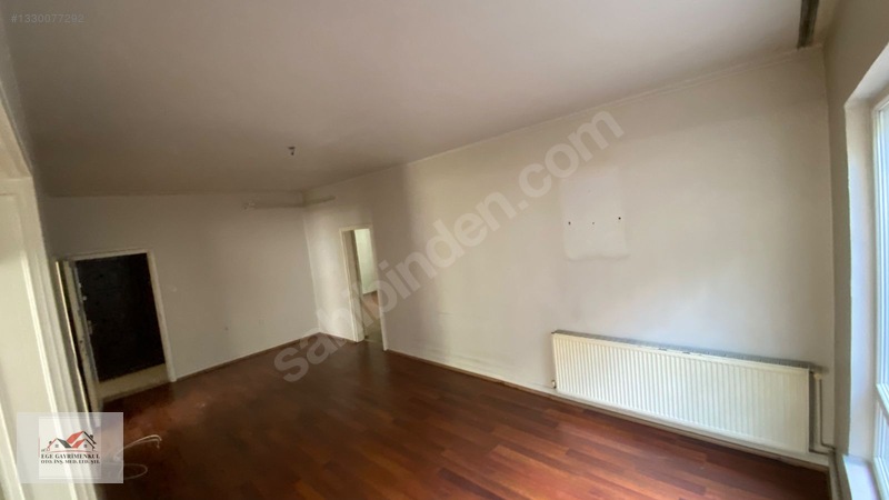 Ege'den Bülbülderesi Cad. Üzerinde 1.kat 4+1 Kombili Daire — fotoğraf 4