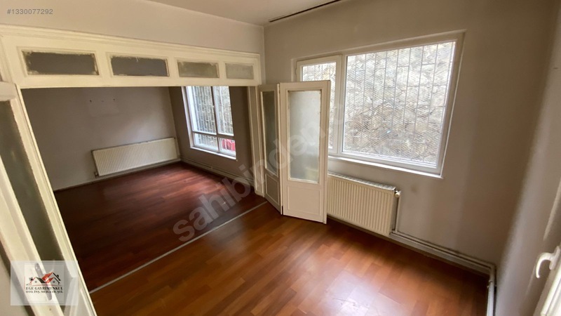 Ege'den Bülbülderesi Cad. Üzerinde 1.kat 4+1 Kombili Daire — fotoğraf 5