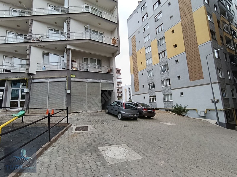 Türk Gyo'dan Orta Mah.'de 72 M2 Satılık 2 Bölüm Şeklinde Dükkan — fotoğraf 14