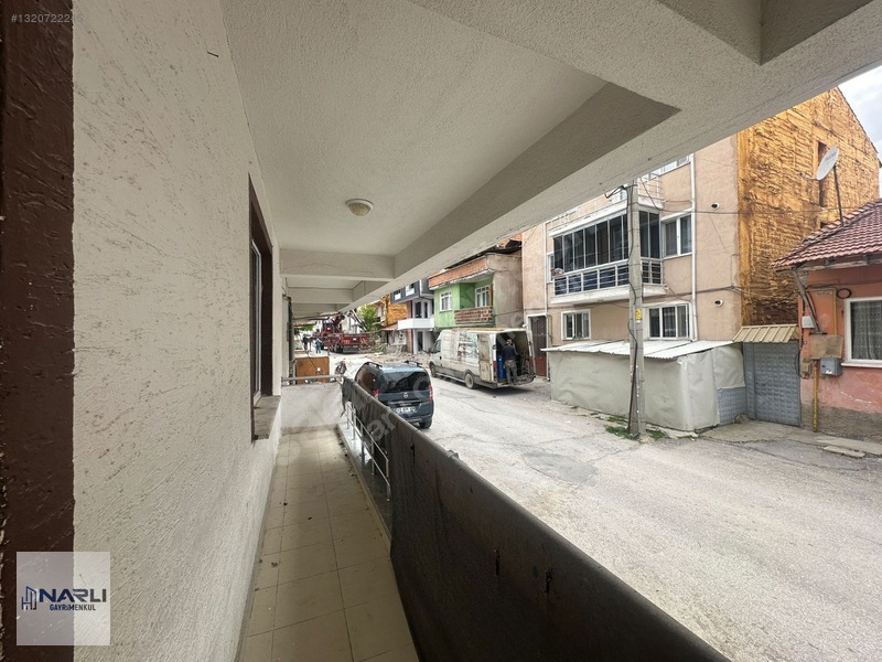 Narlı Gayrimenkul'den Yunusemre Mahallesi'nde 2+1 Satılık Daire! — fotoğraf 2