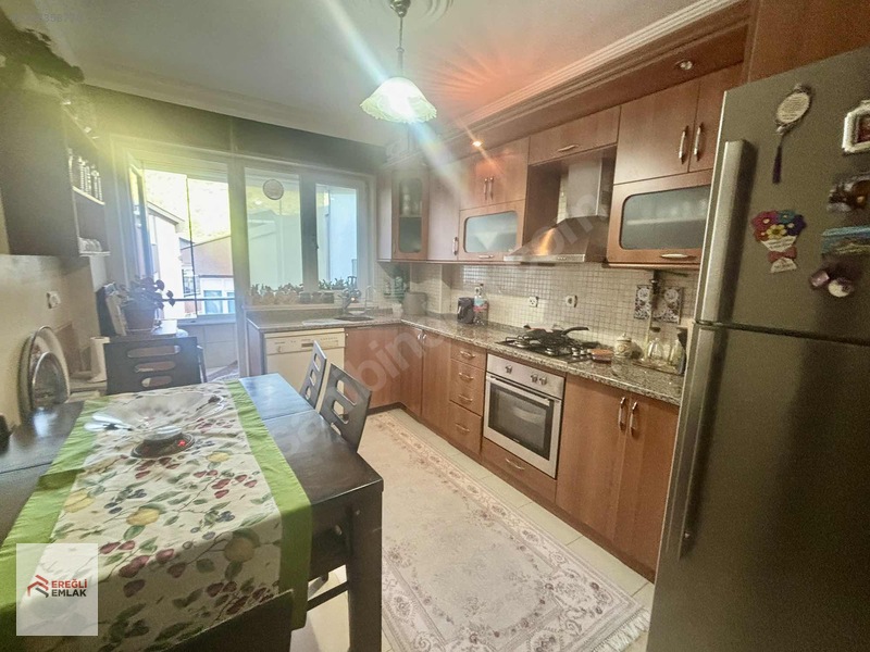 Sahile Askeriyeye Adliyeye Yürüme Mesafesinde Satılık 3+1 — fotoğraf 16